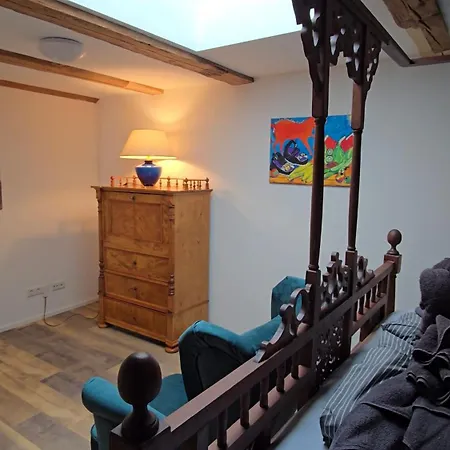 Apartmán Historischer Pferdestall Im Zentrum Von Weissenburg Mit 2 Parkplaetzen, Terrasse Und Balkon