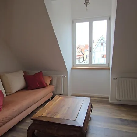 Historischer Pferdestall Im Zentrum Von Weissenburg Mit 2 Parkplaetzen, Terrasse Und Balkon Apartmán Weißenburg in Bayern